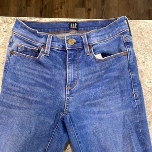 Gap stretch Skinny Jeans sz 25